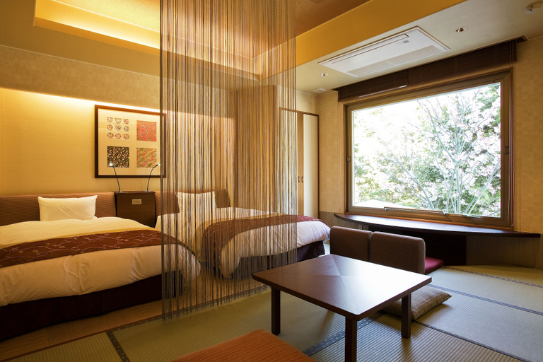 Bedroom 5, Kotohira Grand Hotel Sakuranosho, Kotohira