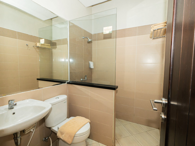 Bathroom 3
