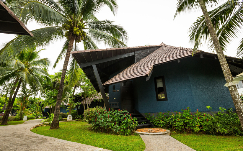 Exterior & Views 21