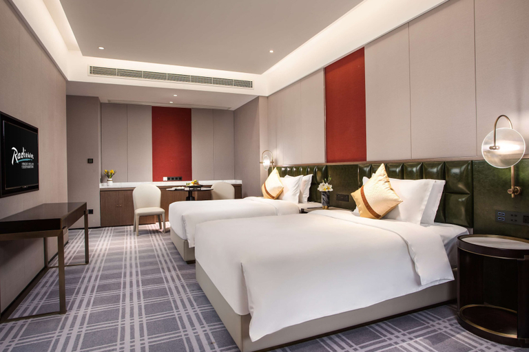 Bedroom 4, Radisson Ningbo Beilun, Ningbo