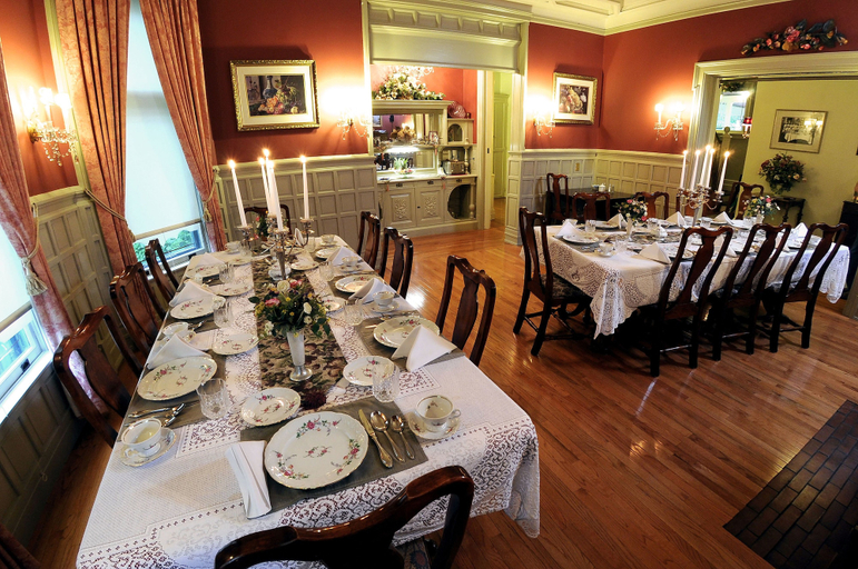 Food & Drinks 5, Oliver Inn Bed and Breakfast, Saint Joseph