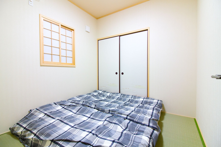 Bedroom 2, Sakuragawa no Ka, Osaka