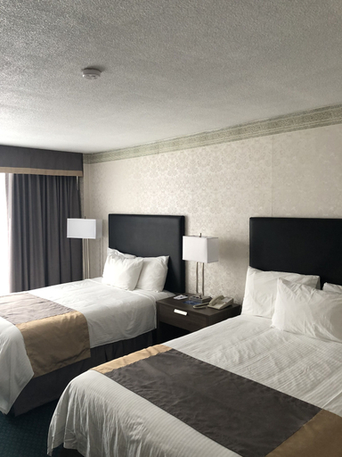 Bedroom 3, Travelodge by Wyndham Niagara Falls Fallsview, Niagara