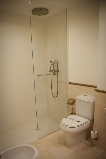 Bathroom 4, Hotel Palacio Azcárate, La Rioja