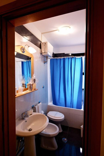 Bathroom 5, Affittacamere Valentino, Bari