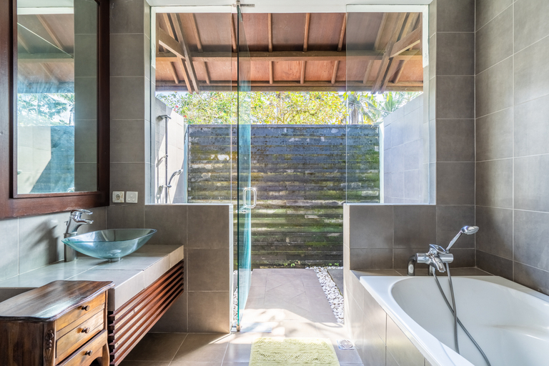 Bathroom 5, Tirta Tawar Villa, Gianyar