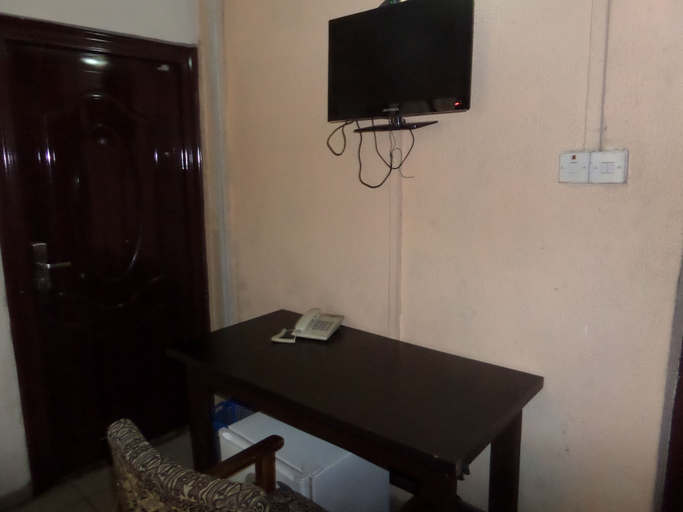 Others 4, Maxton Suites Magodo, Shomolu