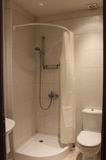 Bathroom 4, Casa Ferrari B & B, Stolichna