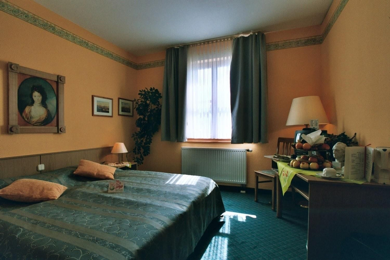 Bedroom 2, Jembo Park, Jena