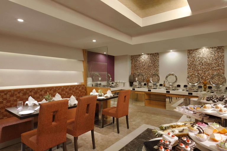 Food & Drinks 5, Ramada by Wyndham Ahmedabad, Ahmadabad