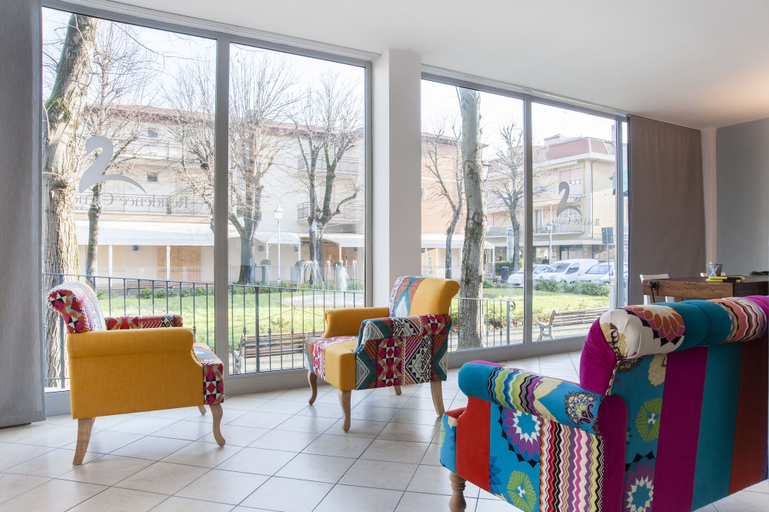 Others 5, Residence Cigno, Rimini