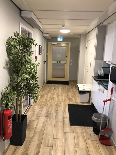 Others 5, Golden Hostel, Järfälla