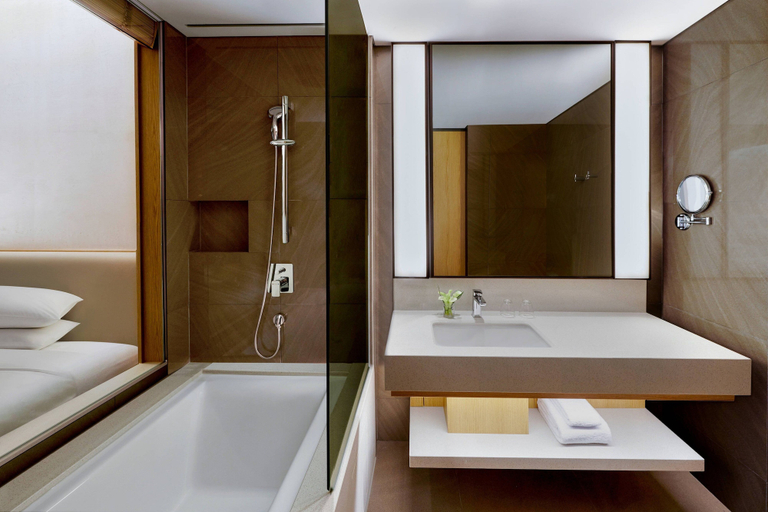 Bathroom 5, Courtyard by Marriott Seoul Botanic Park, Gangseo
