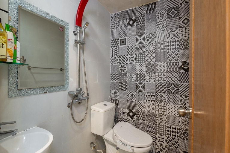 Bathroom 3, Dana Sea Muong Thanh Apartment, Da Nang