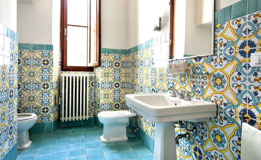 Bathroom 3, Villa Martina, Florence