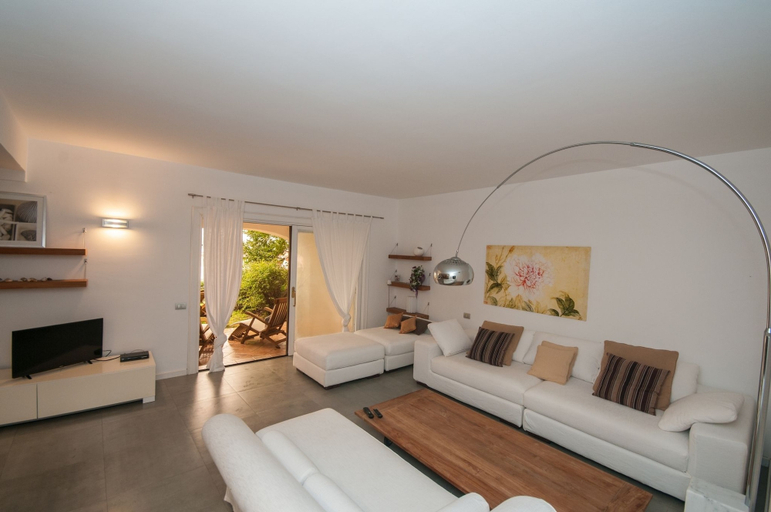 Living room 4, Oleandri 101, Olbia-Tempio