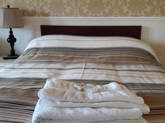 Bedroom 2, Capital House, Edinburgh