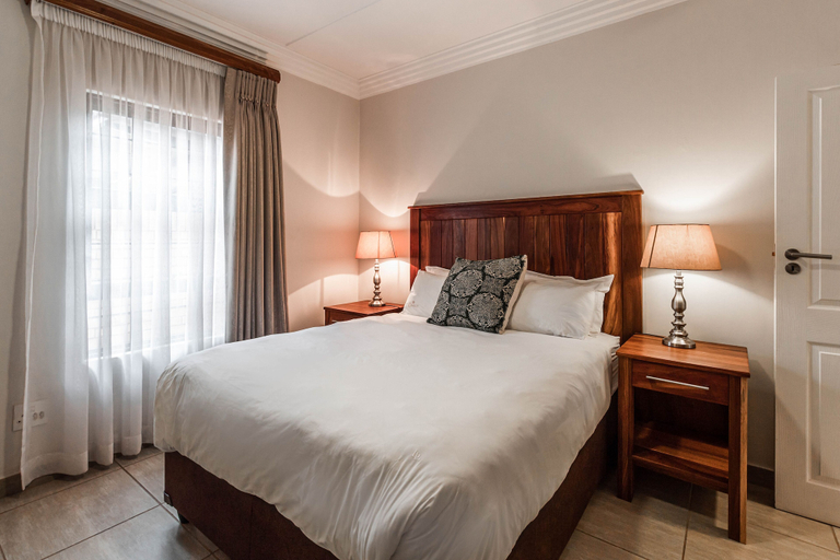 Bedroom 2, Camelot Guest House & Apartments, Dr Kenneth Kaunda