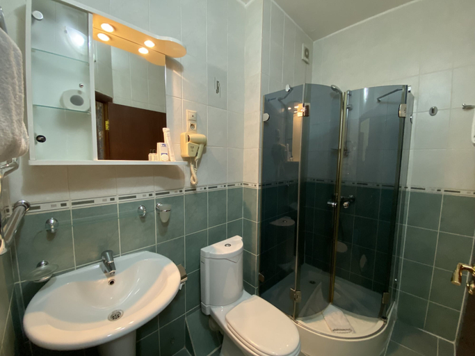 Bathroom 5, Tengri Hotel, Makhambetskiy