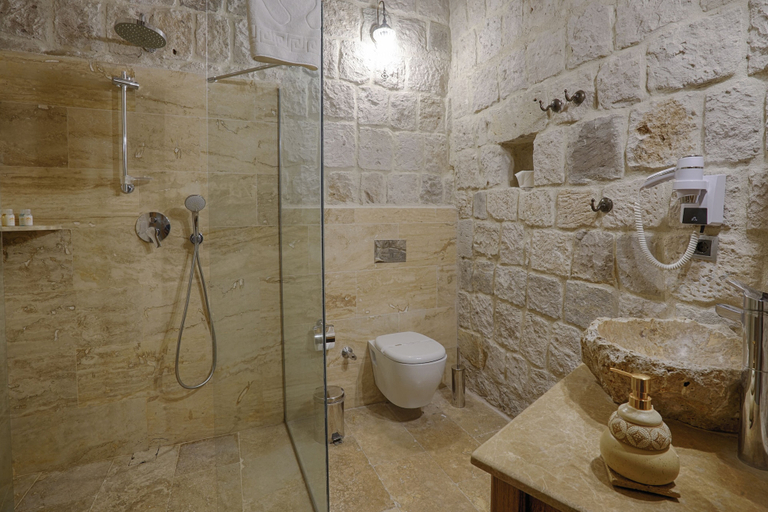Bathroom 5, Hera Cave Suites, Nevşehir