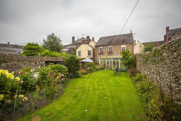 Exterior & Views 2, Drovers Bed & Breakfast, Carmarthenshire