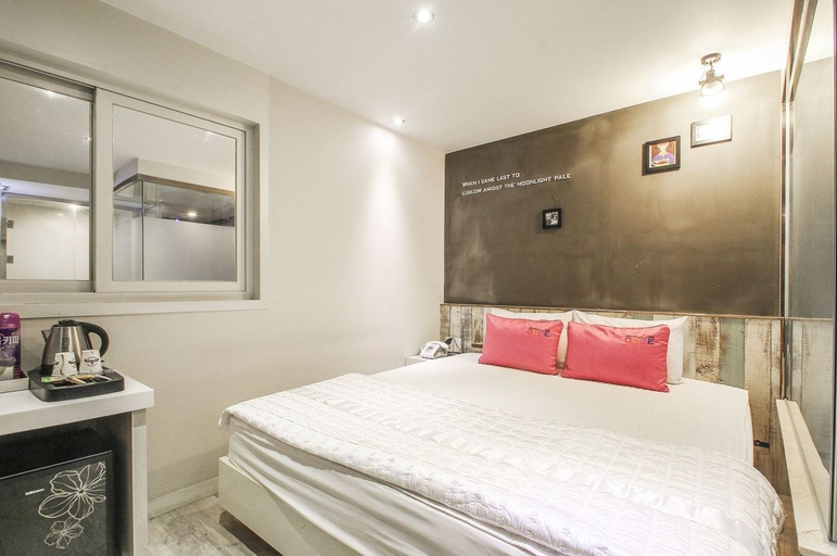 Bedroom 4, Cube Hotel, Yeonje