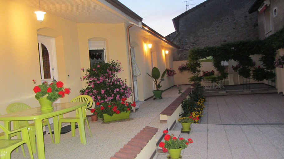 Exterior & Views 2, Chambre D'Hotes Les Glycines, Meurthe-et-Moselle