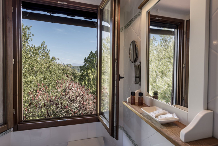 Bathroom 4, Villa Poggio di Gaville, Florence