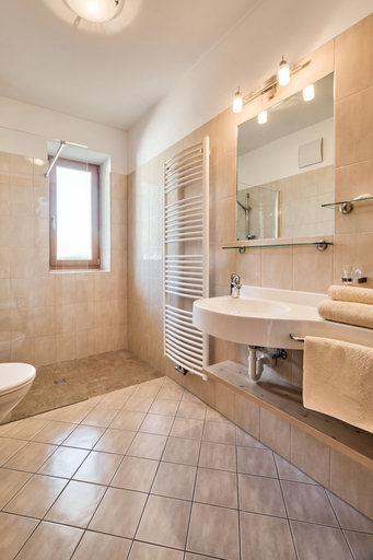 Bathroom 4, Residence Schiestlhof, Bolzano