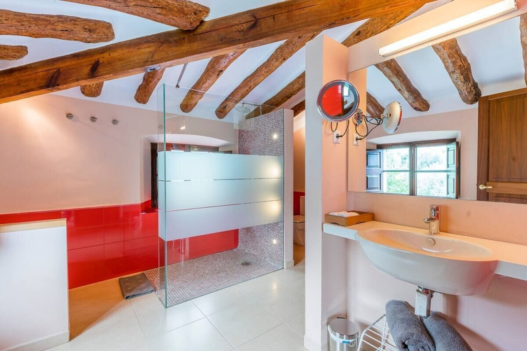 Bathroom, Es Raco de Soller, Baleares