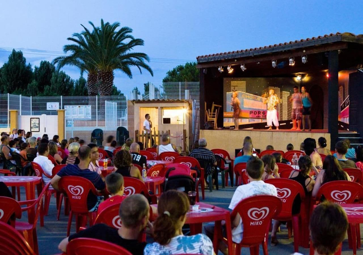 Food & Drinks 5, Mobile Home 3 chambre clim TV camping 4, Hérault