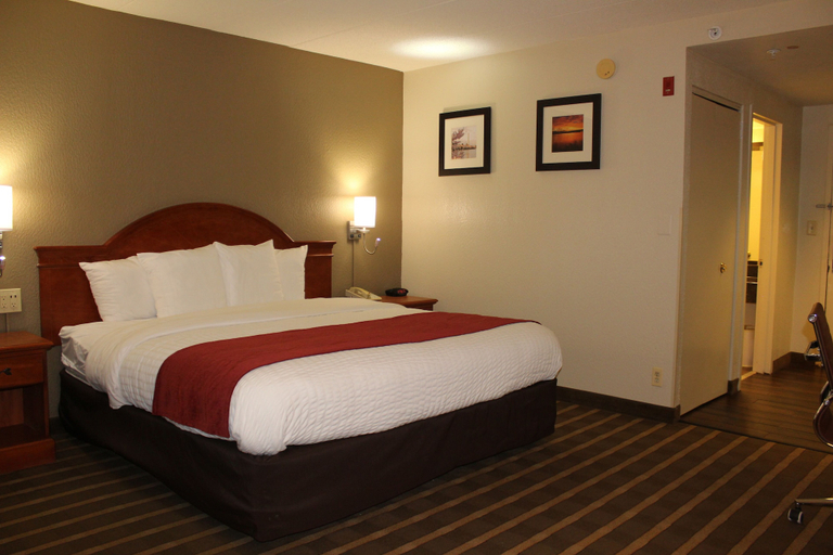 Bedroom 3, Comfort Inn University Center, Fairfax City