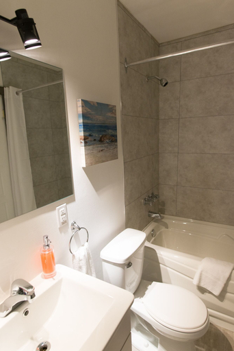 Bathroom 3, Studio le Court-toit, Rouyn-Noranda