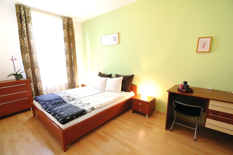 Bedroom 4, Comfort Apartments, Budapesti