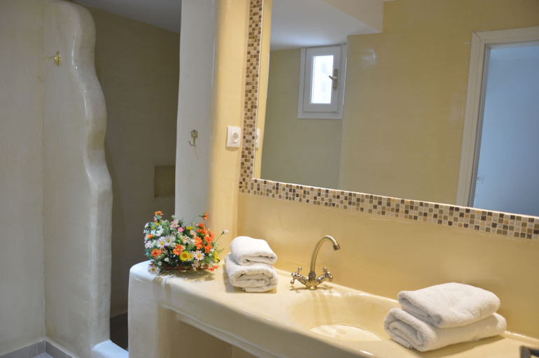 Bathroom 5, Pantheon Hotel, South Aegean