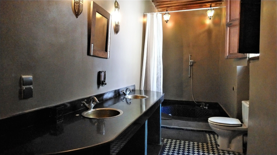 Bathroom, R´Mila Medina Fez, Fès