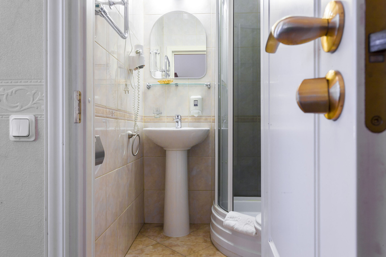 Bathroom 2, Baskov Guesthouse, Sankt-Peterburg gorsovet