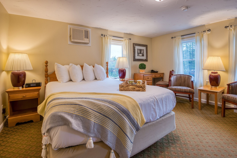 Bedroom 2, Purity Spring Resort, Carroll