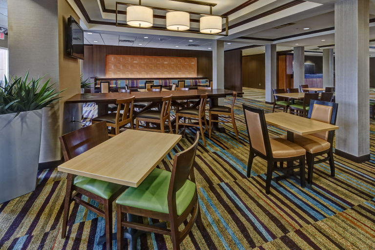 Food & Drinks 5, Fairfield Inn & Suites by Marriott Weatherford, Custer