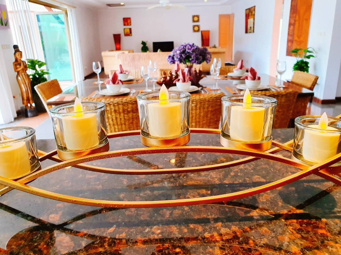 Food & Drinks 5, Le Chada Villa, Phuket Island