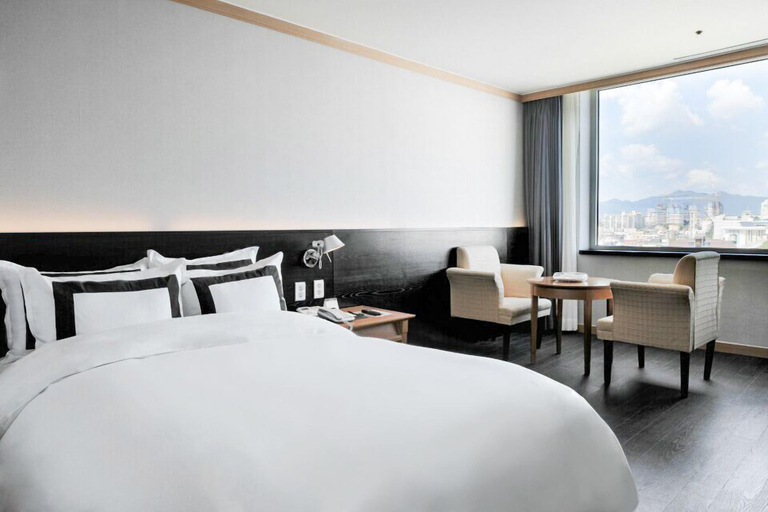 Bedroom 3, Hotel Miranda, Icheon
