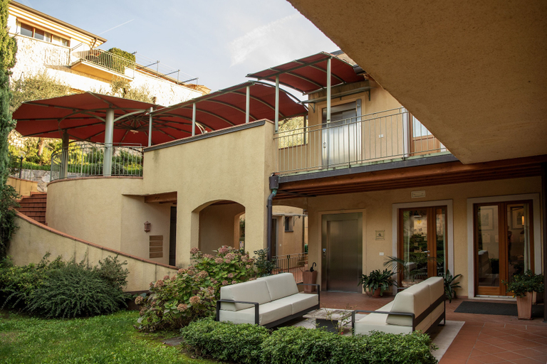 Exterior & Views 2, Residence Ca' del Lago, Verona