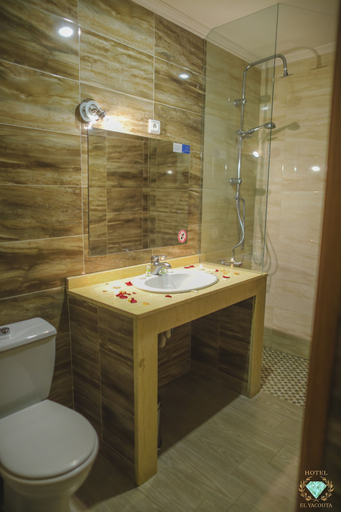 Bathroom 3, Hôtel El Yacouta, Tétouan