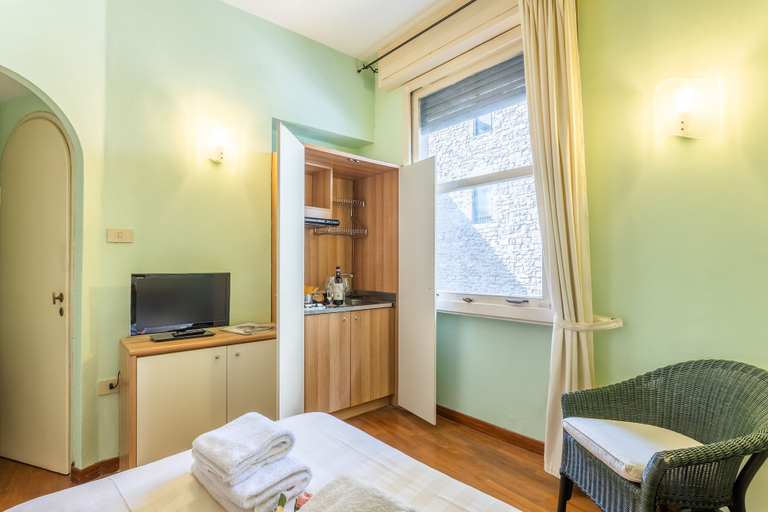 Bedroom 3, Tiny Ponte Vecchio by Mmega, Florence