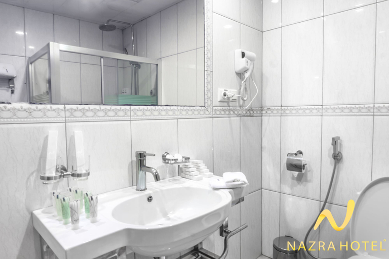 Bathroom 3, Nazra Hotel, Addis Abeba