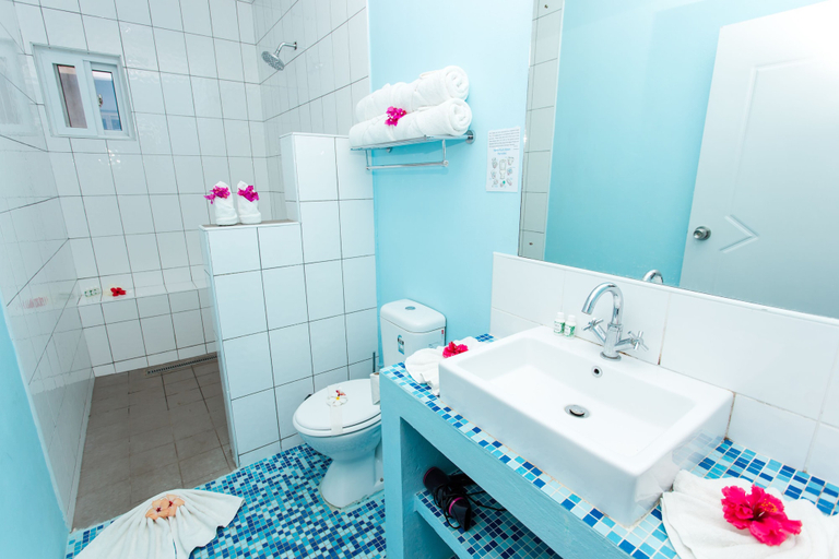 Bathroom 4, Blue West Villas, Nadroga/Navosa