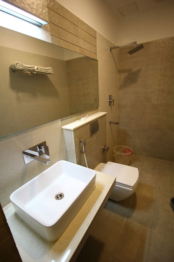 Bathroom 3, Hotel Venition Inn, Coimbatore