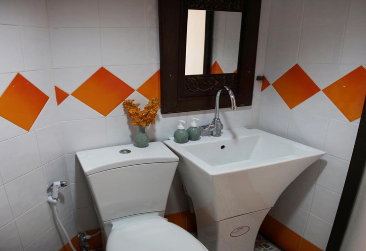 Bathroom 5, SK House, Muang Chiang Mai