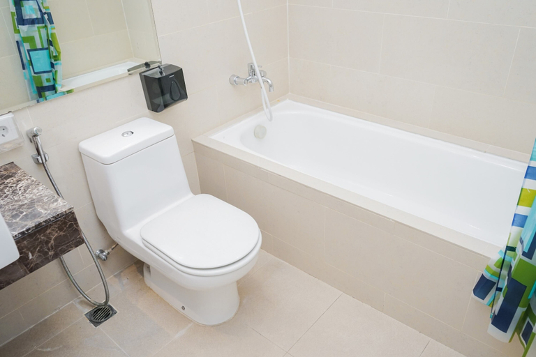 Bathroom 2, Best Modern and Homey 2BR Apartment at Casa Grande Residence, Jakarta Selatan