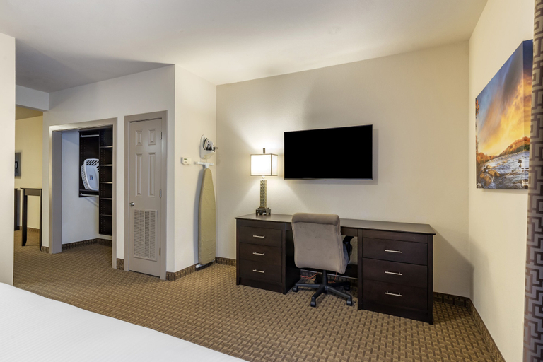 Bedroom 8